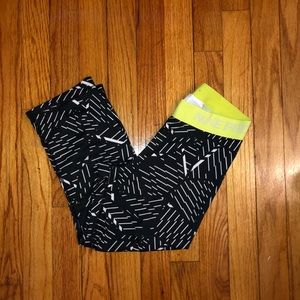 Women’s Nike pro leggings